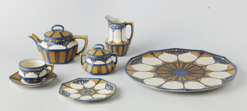 Villeroy &amp; Boch, Tea service, 1911-12. Stoneware. Mettlach Germany. Via Rijksmuseum