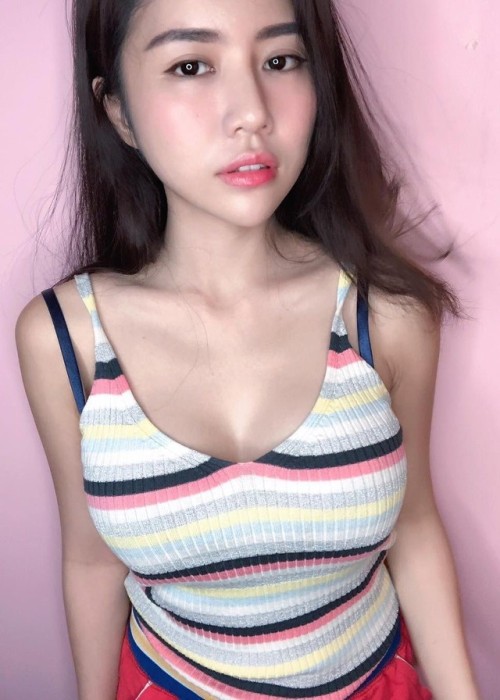 Hot Asian Girls More : @Hot Asian Girls