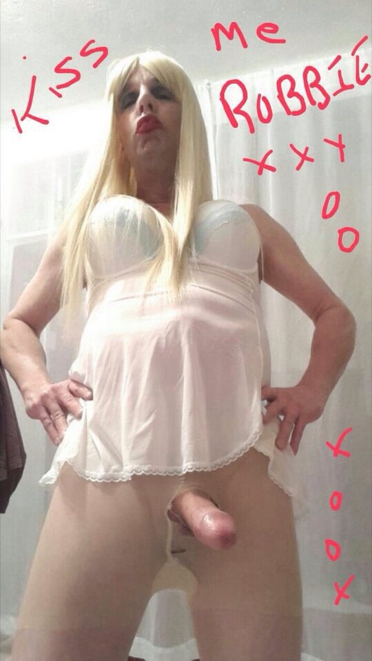 robbiedelgado:  I love my Sharon ,when she puts her heels on,every body get hot &amp;