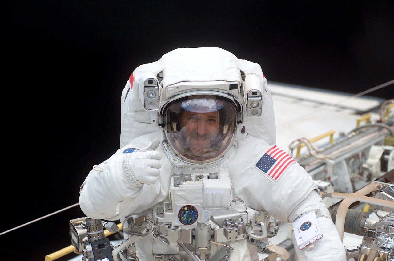 humanoidhistory:  On March 4, 2002, astronauts John M. Grunsfeld and Richard M. Linneham