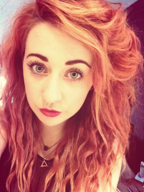 rosewilldecay:  yearoftheox:  rosewilldecay:  frickfr4ck:  rosewilldecay:  Don’t wanna go out 😑👹👨  eyes like heaven. :o  💕  Oh my God look how gorgeous she is  Bless u