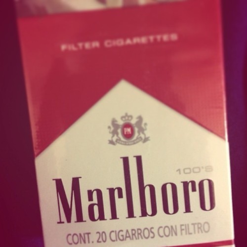 aaronwilliamsv: #marlboro #red #cigarros #smoke #morning #nigth