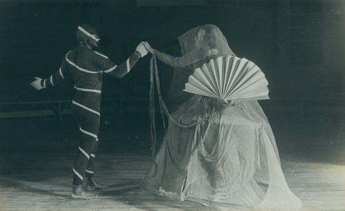 grupaok:Xanti Schawinsky, Danse Macabre, 1937; B/W photograph; 11.6 x 18.7 cm; Courtesy of the Xanti