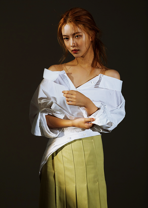 netflixdramas:  Behind the scenes photos of Noh Jung Ui for Marie Claire Korea (2021)