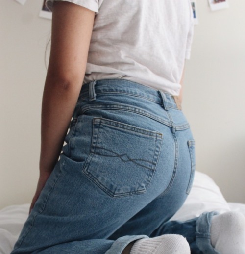 wreckedteens: mom jeans™