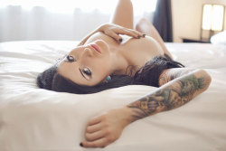 tattooedwomenarebeautiful:  Modèle: Elizabeth