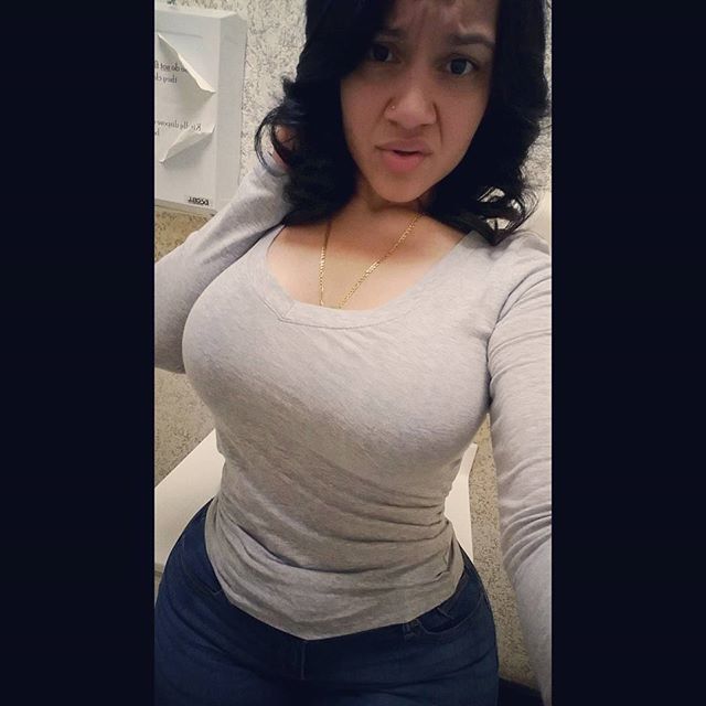 redstripeking:  Chulasworldxo  Ms. CURVY