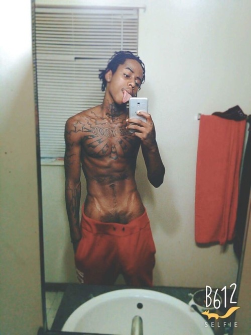 ultra-loveblackmen:  You want my dick to pound you like this?