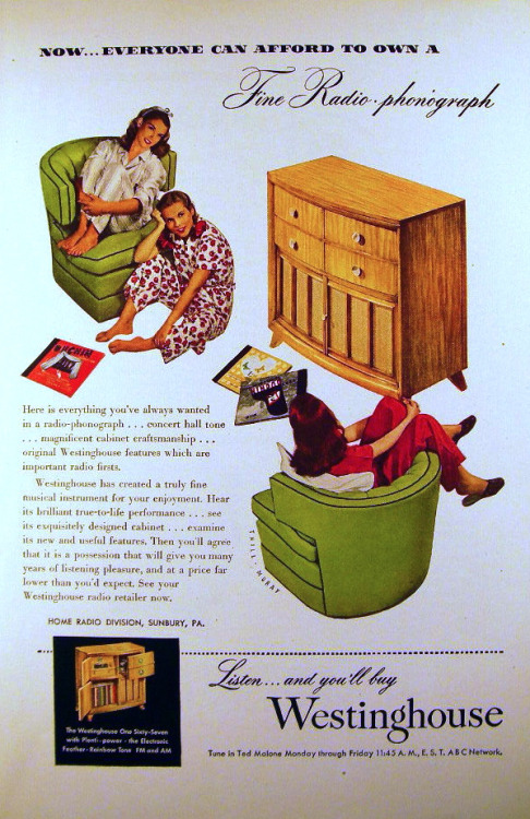 girlsgonevinyl:  1947 Westinghouse Radio Phonograph 