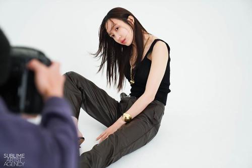 [OFFICIAL] 200528 Hani Behind The Scenes for Harper’s Bazar in Collaboration with GMarket (June 2020