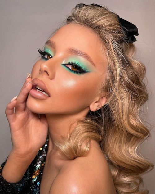 Mint! Just loveee! And you?  @tominamakeup  Menta! Simplesmente smo! E vc?  @tominamakeup  Posted @w