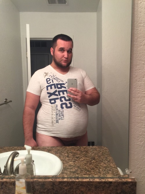 vodkacub:  Went into my closet today and found clothes I can’t wear anymore. Enjoy!!! 
