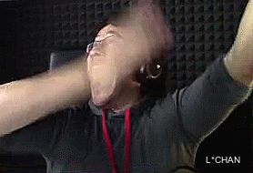 lissachan504:THE KING OF FLAILING!