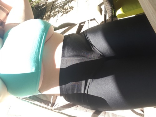 confusedboob-s:  Sometimes my body actually looks good