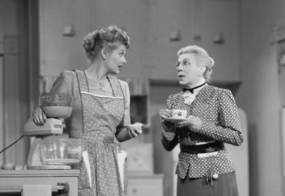 I LOVE LUCY SHOW LUCY & ETHEL/ UH OH LOOKS LIKE TROUBLE! 66* 