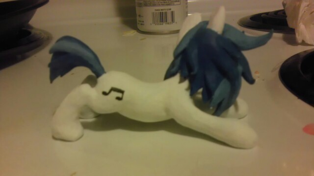 ruby-sunrise:  Crummy pictures of the music ponies~ Taking these was really rushed