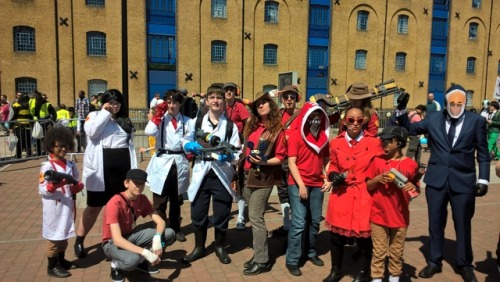 iloveteamfortresstoo: TF2 cosplay pics from MCM Expo! The BLU Spy tried to get revenge on me for giv