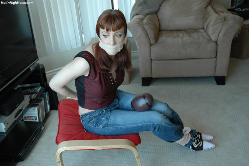 bondagehedgehog:  Eve Ellis adult photos