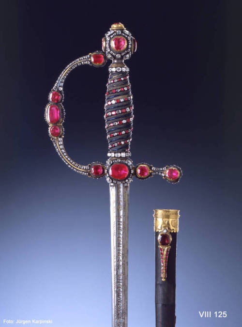 armthearmour:A stunning Court Sword set with diamonds and rubies, attributed to Johann Melchior Ding