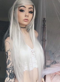 Horrorcutie:  Been Wanting To Dye My Hair Blonde/White For Like A Year Now And Finally