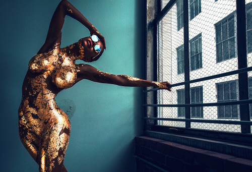 samsonova: Teyana Taylor in Gold