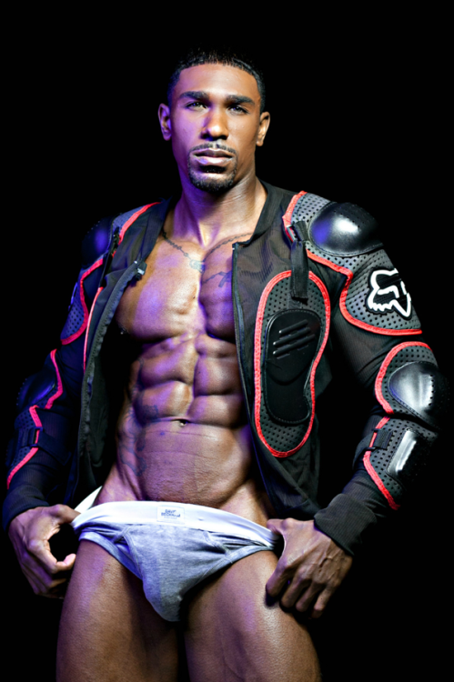 theofficialbadboyzclub:  Cross Thompson