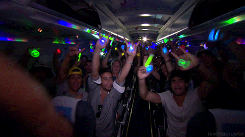 shitandsparkle:  Party plane 