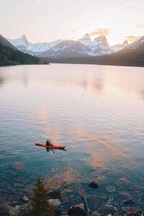banshy:St Mary Lake by Alex Strohl