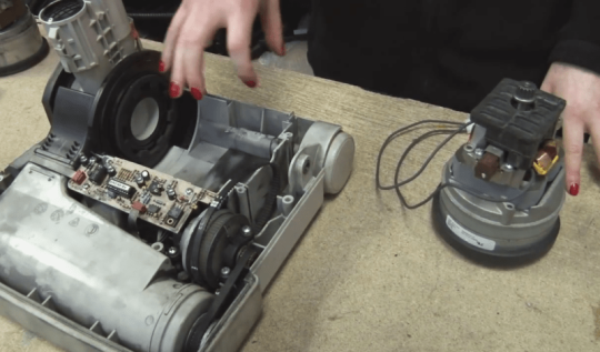 How to repair the engine/pump of a vacuum cleaner