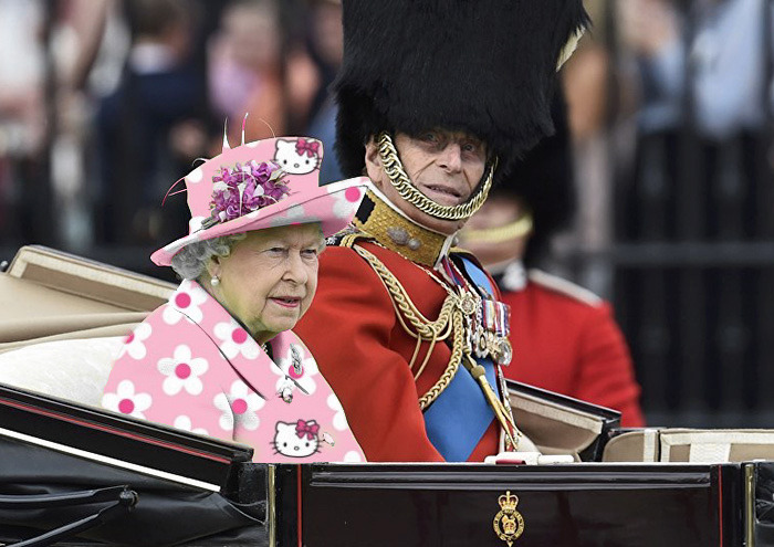 The Queen Wore a ‘Green Screen’ Outfit and the Internet Went to Town