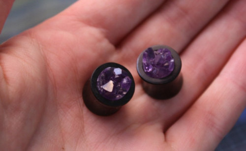 Porn Pics plugporn:  Ebony with Amethyst by Alternative