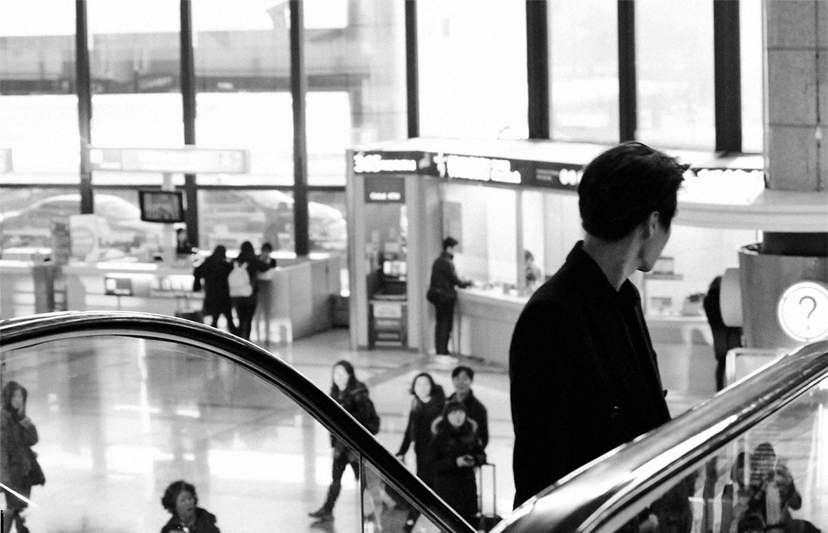jonginsmouth:  Goodbye love, you flew right by.
