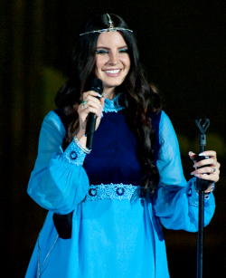 born to adore Lana Del Rey