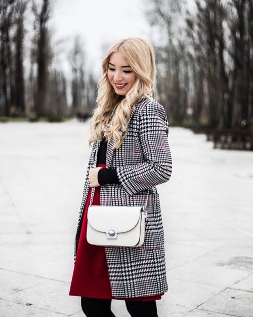 rosegalfashion: We love pretty coats and you?  @rosegalfashionpict by @andreearistea.ro free sh