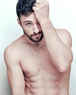 Thelittlefreakazoidthatcould:aaron Taylor-Johnson Photographed By Amanda Demme For