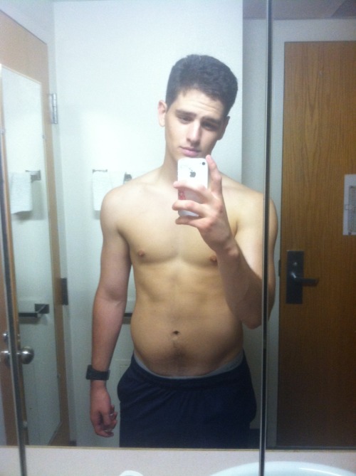 condommodel:  I need to start lifting again 