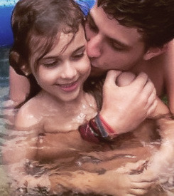 foryouchay:  Chay and kids  