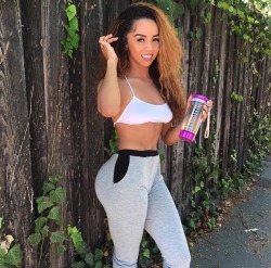 thedopeapproach:  Brittany Renner   | thedopeapproach.tumblr.com