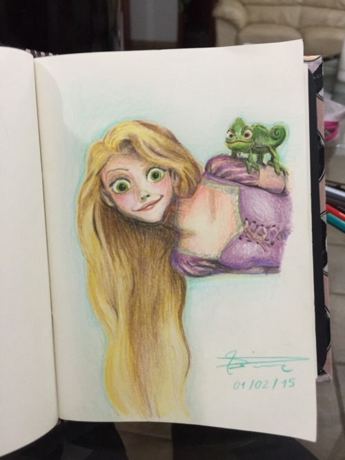 Ela Ficou Meio Cadavrica, Mas Adoro Enrolados
