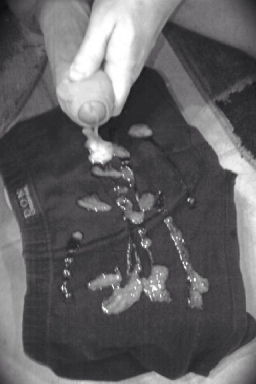 bbincumming2:  trashboysj:  To save time in the morning, I lay out my kid’s shorts