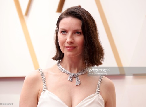 Caitriona Balfe at the 94th Annual Academy Awards red carpet