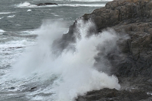 Storm Lady (a short extract) It&rsquo;s blawin&rsquo; a hoolie across Ardshier. The surface 