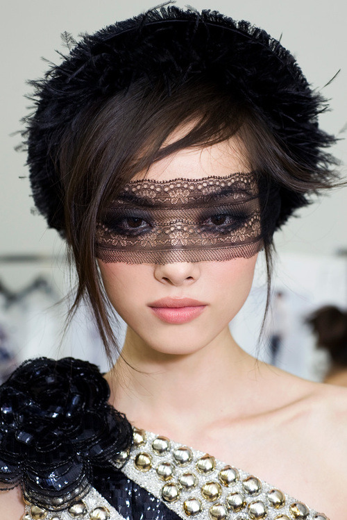 Always amazing Chanel Couture!  LOVE!!!