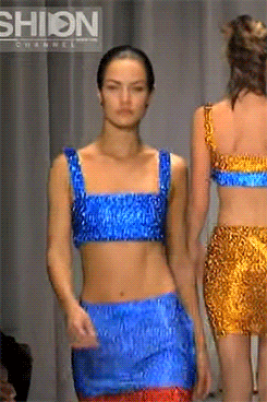 versaceslut:  Gianni Versace Fall 1997 // Versace Spring 2015  do that tho cuz the whole first column is cool.