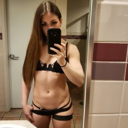 stripper-locker-room:  https://www.instagram.com/yesastripper/