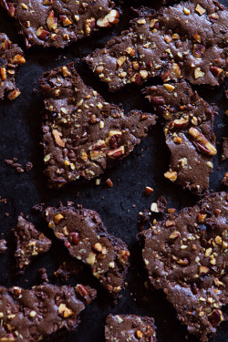 sweetoothgirl:Brownie Brittle