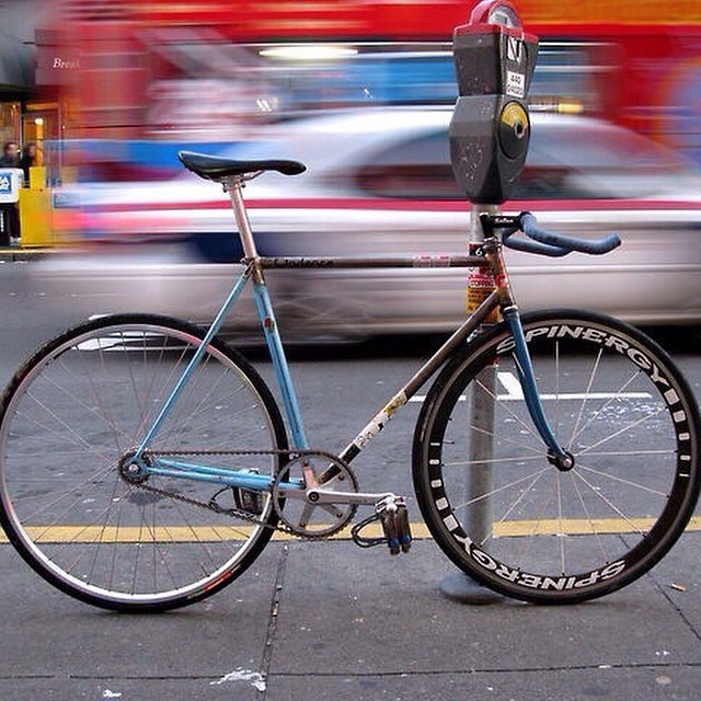 roadbikecity:  Quick pic #bike