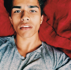 boytrappedinthcloset:  Alex Aiono