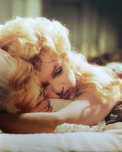 ciao-belle:Marilyn Monroe in The Prince and the Showgirl, 1957