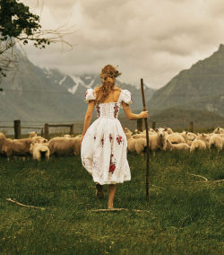 shepherdess-blog:‘dreamscape’. rebecca